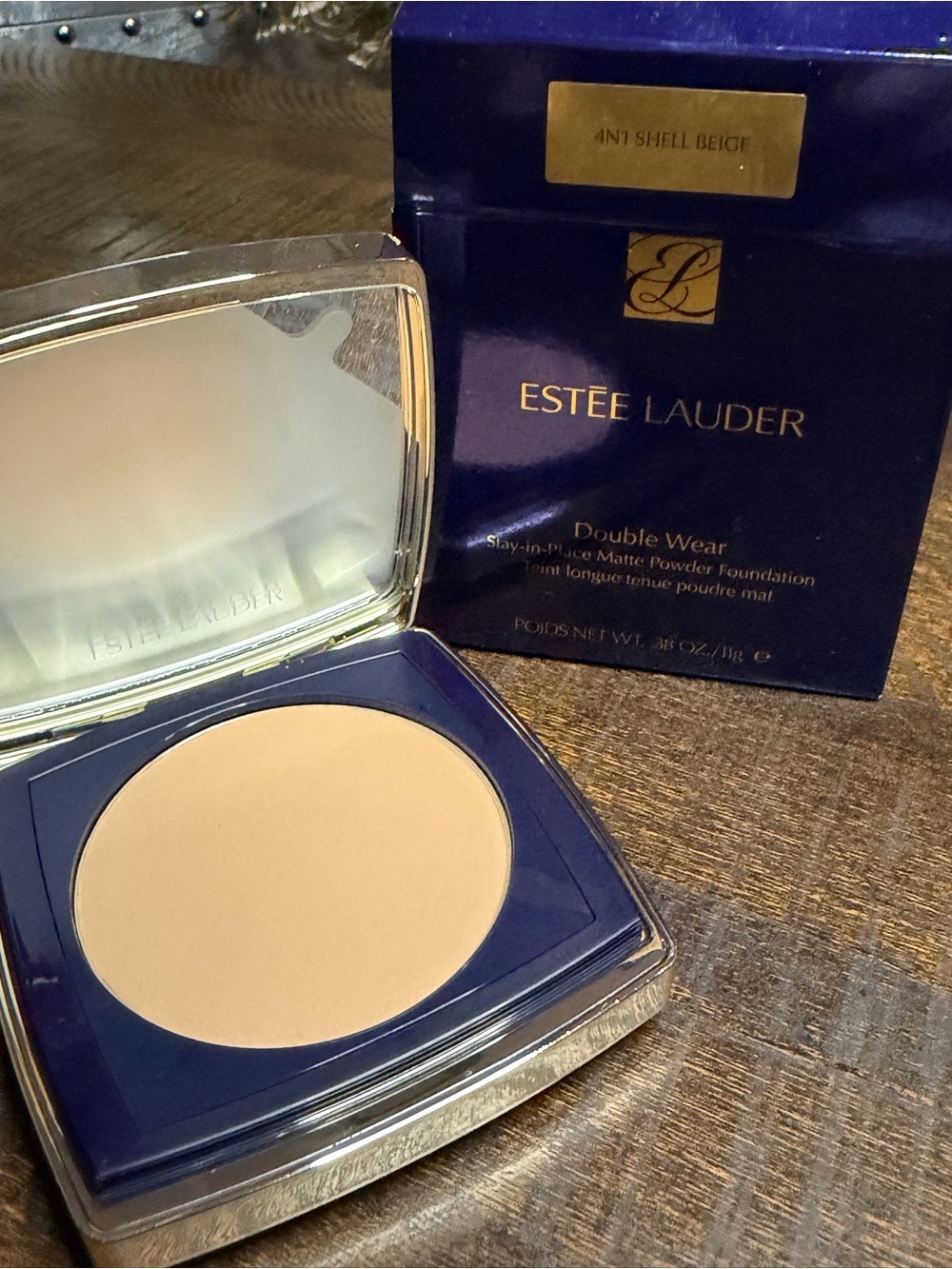 4N1 Shell Beige- Estée  Lauder Double Wear Stay-in-Place Matte Powder Foundation